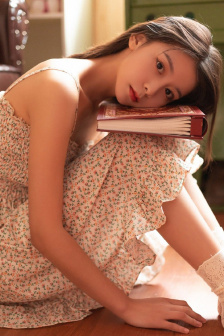 女性穿戴自慰器走路上班图片